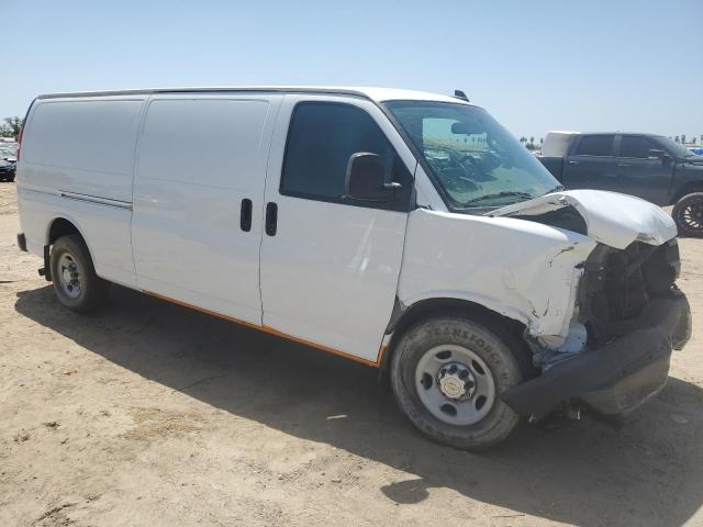 1GCZGHFG0H1218158 - 2017 CHEVROLET EXPRESS G3 WHITE photo 4