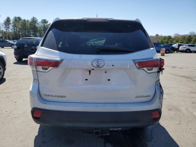 5TDJKRFH5FS205660 - 2015 TOYOTA HIGHLANDER XLE WHITE photo 6