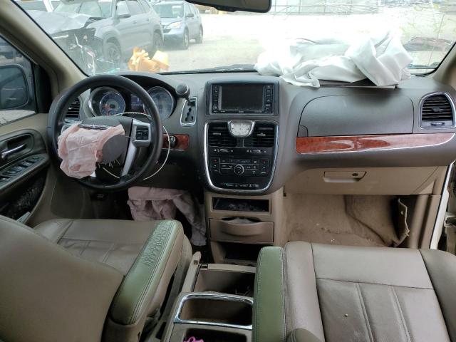 2C4RC1BG4DR681158 - 2013 CHRYSLER TOWN & COU TOURING WHITE photo 8