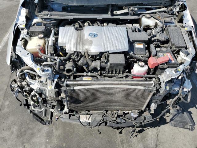 JTDKARFP8J3095745 - 2018 TOYOTA PRIUS PRIM 银色 照片 11