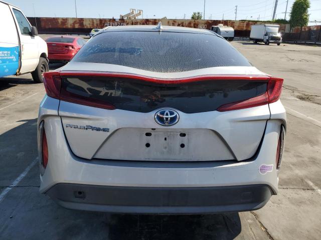 JTDKARFP8J3095745 - 2018 TOYOTA PRIUS PRIM 银色 照片 6