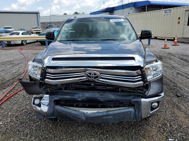 5TFRW5F18GX207515 - 2016 TOYOTA TUNDRA DOUBLE CAB SR/SR5 GRAY photo 5