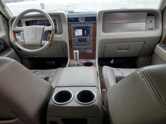 5LMJJ2J5XBEJ04548 - 2011 LINCOLN NAVIGATOR BLACK photo 8