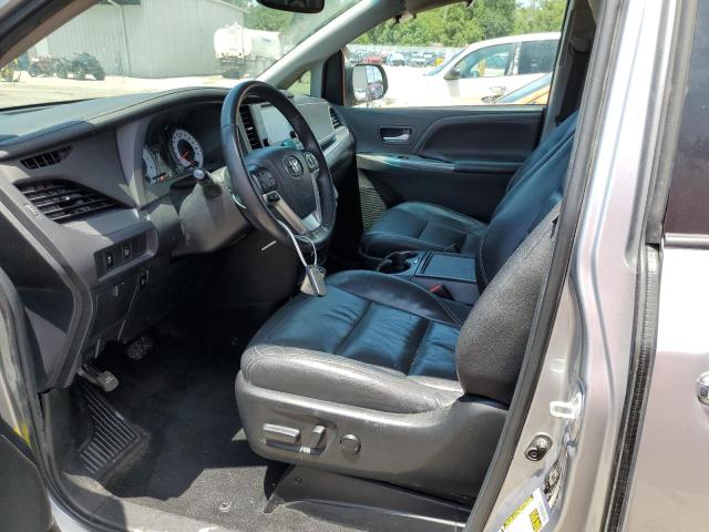 5TDXZ3DCXHS871328 - 2017 TOYOTA SIENNA SE SILVER photo 7