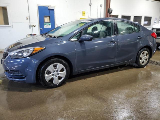 KNAFK4A60G5476371 - 2016 KIA FORTE LX BLUE photo 1