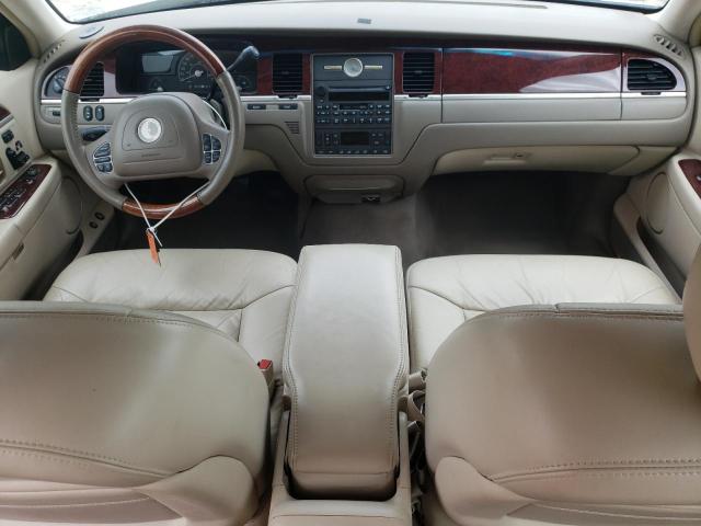 1LNHM83W54Y682625 - 2004 LINCOLN TOWN CAR ULTIMATE BEIGE photo 8