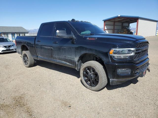 3C6UR5FL1NG335574 - 2022 RAM 2500 LARAMIE BLACK photo 4