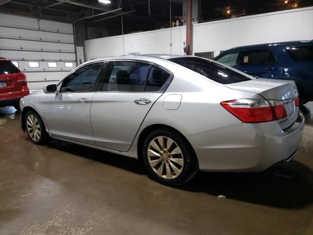 1HGCR2F79DA039867 - 2013 HONDA ACCORD EX SILVER photo 2