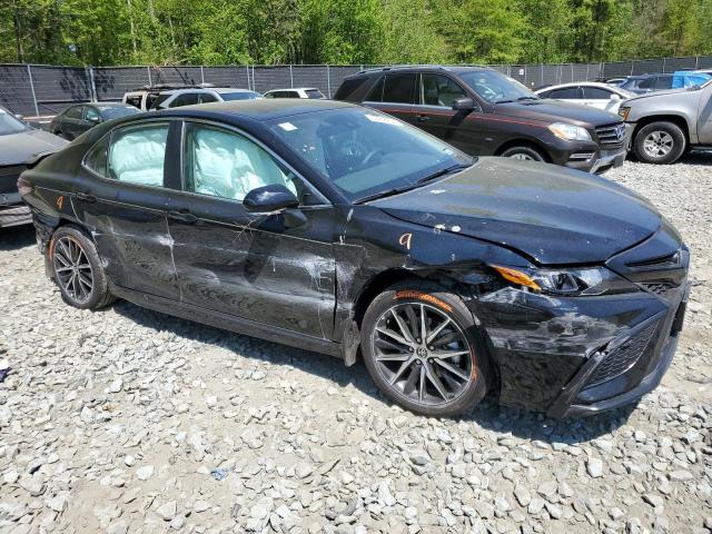 4T1G11AK4RU865492 - 2024 TOYOTA CAMRY SE NIGHT SHADE BLACK photo 4