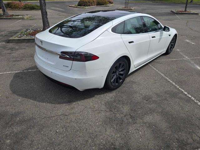 5YJSA1E29JF276329 - 2018 TESLA MODEL S WHITE photo 4