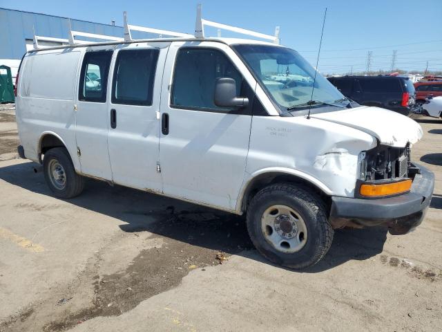 1GCZGFBA0A1179356 - 2010 CHEVROLET EXPRESS G2 WHITE photo 4