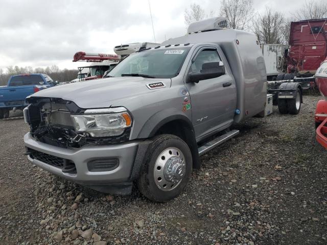 3C7WRNDLXNG245749 - 2022 RAM 5500 GRAY photo 1