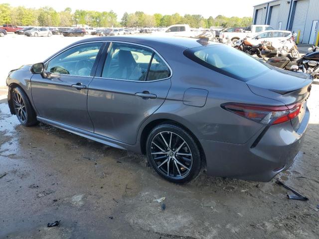 4T1G11AK1RU862498 - 2024 TOYOTA CAMRY SE NIGHT SHADE CHARCOAL photo 2