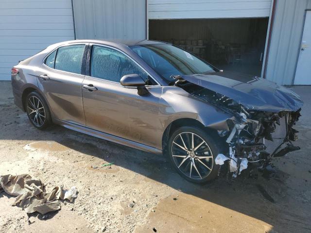 4T1G11AK1RU862498 - 2024 TOYOTA CAMRY SE NIGHT SHADE CHARCOAL photo 4