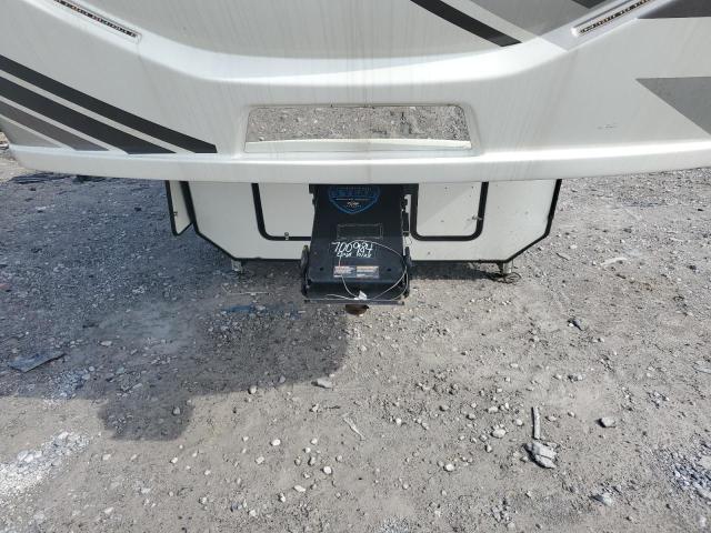 4YDFM0T24N4700984 - 2022 KEYSTONE MONTANA WHITE photo 7