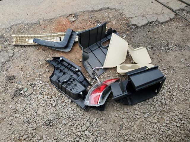 5TDKKRFH9GS157537 - 2016 TOYOTA HIGHLANDER XLE BLACK photo 13