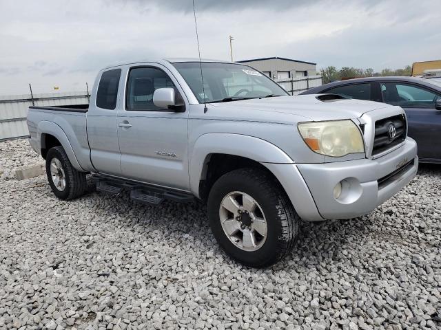 5TEUU42N55Z142342 - 2005 TOYOTA TACOMA ACCESS CAB Argent photo 4