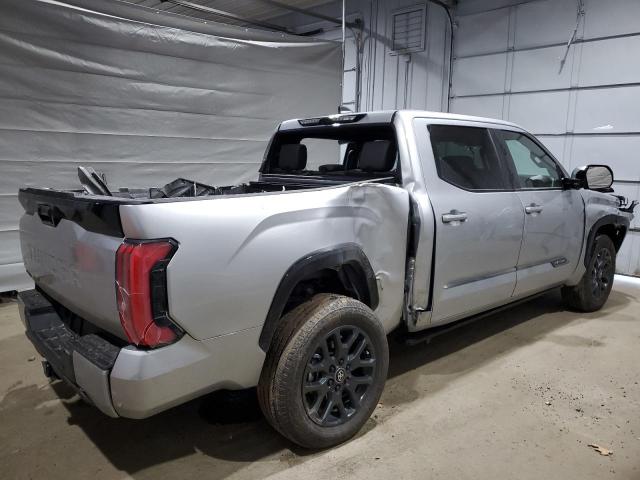 5TFNA5DB5SX287261 - 2025 TOYOTA TUNDRA CREWMAX PLATINUM 银色 照片 3
