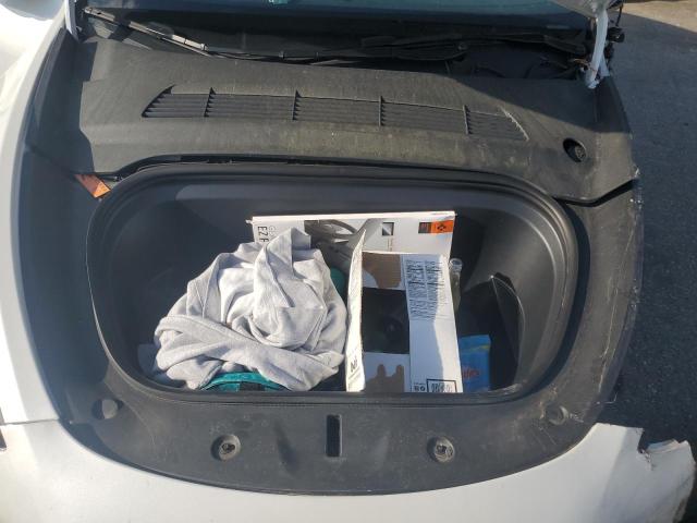 7SAYGDEE6RA259956 - 2024 TESLA MODEL Y WHITE photo 11