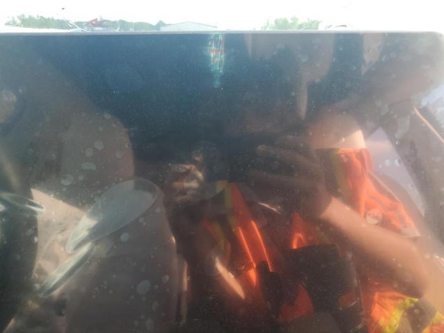 7SAYGDEE6RA259956 - 2024 TESLA MODEL Y WHITE photo 9