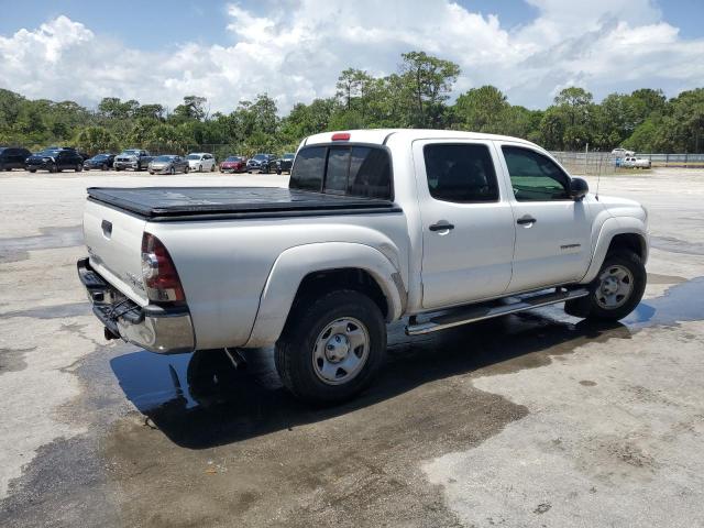 5TFJU4GN7BX005434 - 2011 TOYOTA TACOMA DOUBLE CAB PRERUNNER WHITE photo 3