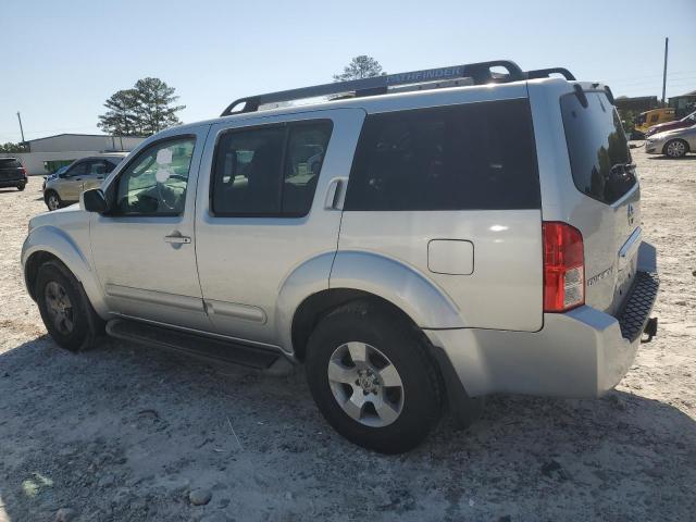 5N1AR18U25C741095 - 2005 NISSAN PATHFINDER LE 银色 照片 2