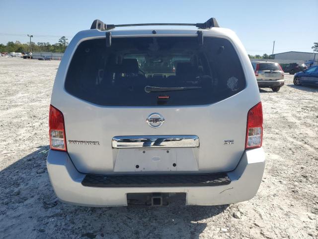 5N1AR18U25C741095 - 2005 NISSAN PATHFINDER LE 银色 照片 6