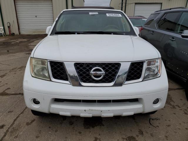 5N1AR18W15C755264 - 2005 NISSAN PATHFINDER LE 白色 照片 5
