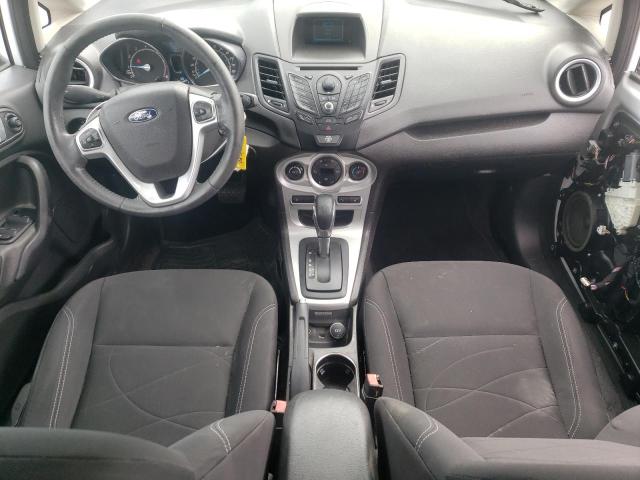 3FADP4BJ7FM144523 - 2015 FORD FIESTA SE WHITE photo 8