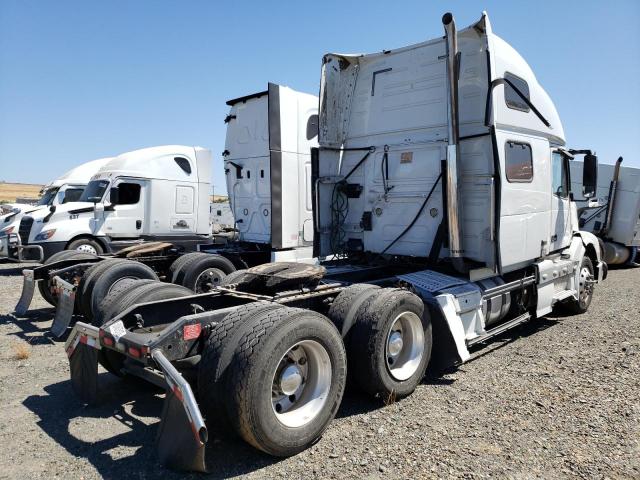 4V4NC9EJ3GN937722 - 2016 VOLVO VN VNL WHITE photo 4