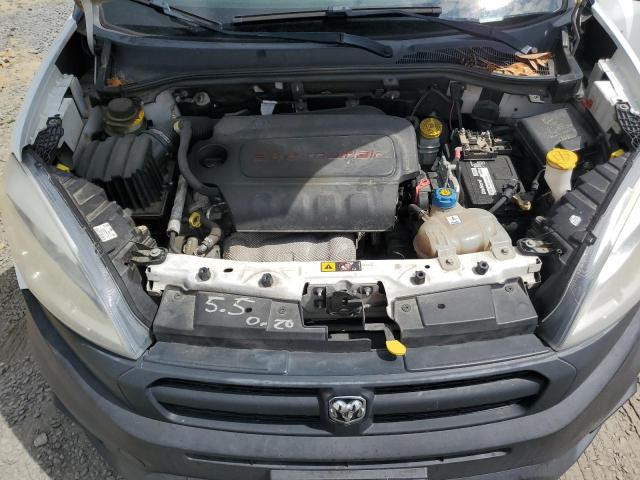 ZFBERFAB7H6E69843 - 2017 RAM PROMASTER 白色 照片 11