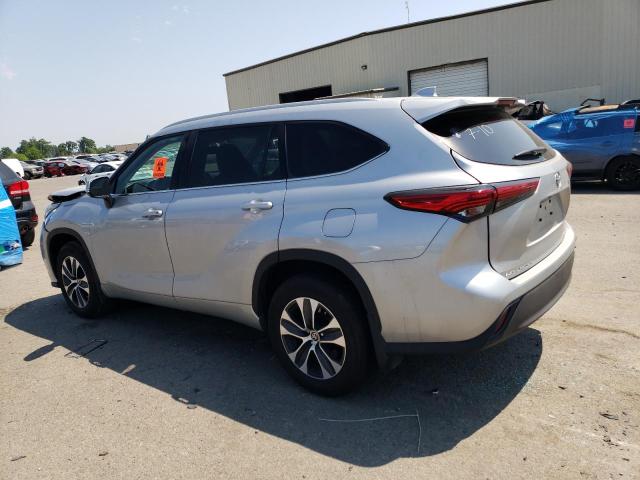 5TDGZRBH4NS581129 - 2022 TOYOTA HIGHLANDER XLE Մոխրագույն լուսանկար 2