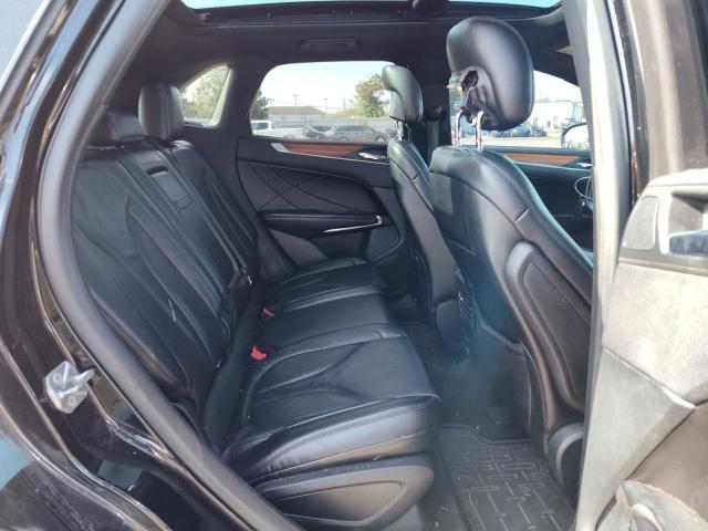 5LMCJ3D97HUL39775 - 2017 LINCOLN MKC RESERVE BLACK photo 11