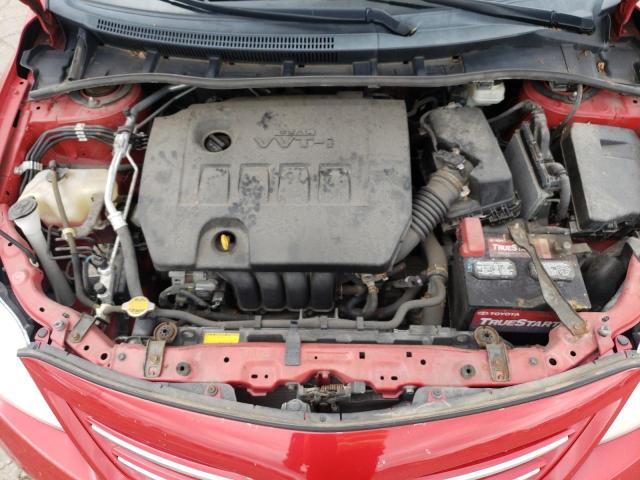 2T1BU4EE4DC029425 - 2013 TOYOTA COROLLA BASE RED photo 11