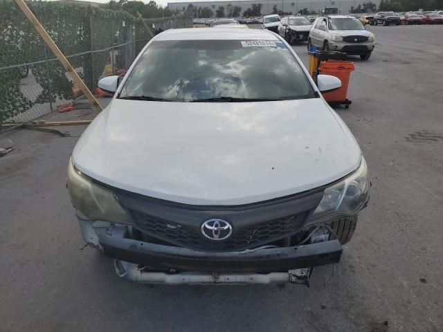 4T1BF1FK6DU703117 - 2013 TOYOTA CAMRY L WHITE photo 5