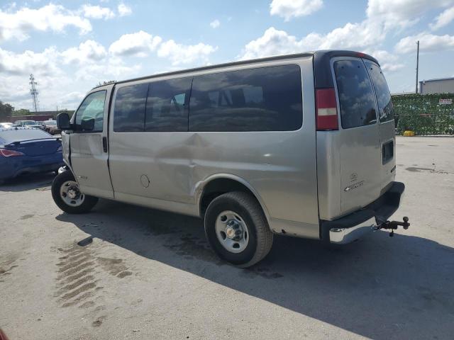 1GAHG35U241182241 - 2004 CHEVROLET EXPRESS G3 BEIGE photo 2