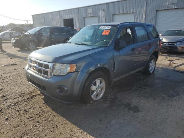 2010 FORD ESCAPE XLS, 