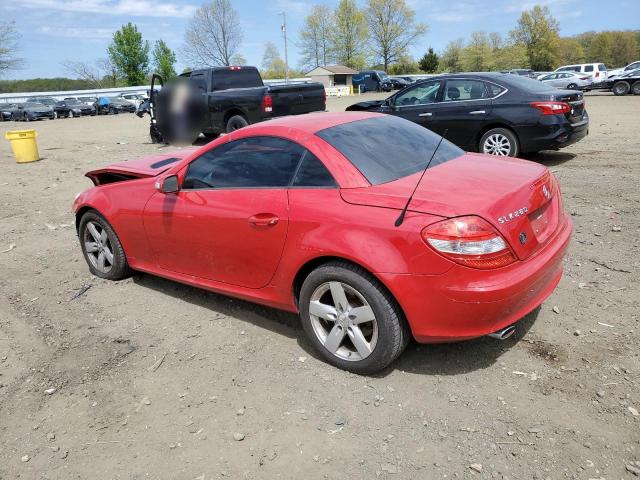 WDBWK54F16F089713 - 2006 MERCEDES-BENZ SLK 280 RED photo 2