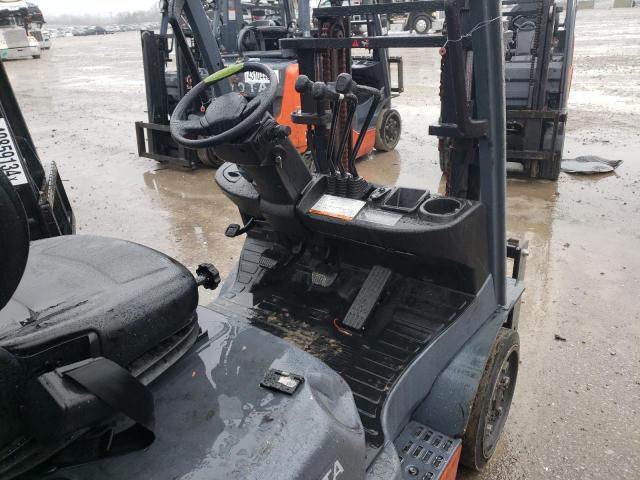 66819 - 2015 TOYOTA FORKLIFT Orange photo 5