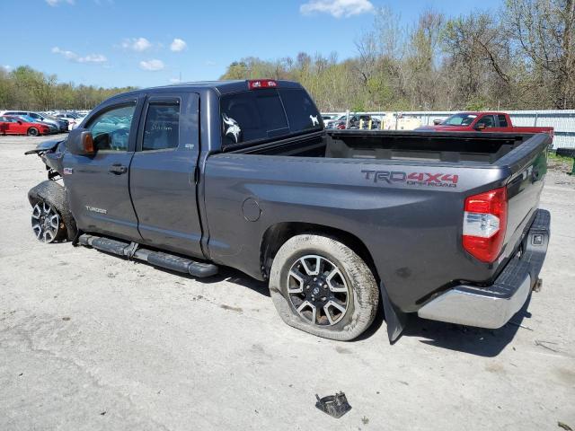 5TFUY5F19HX609050 - 2017 TOYOTA TUNDRA DOUBLE CAB SR/SR5 GRAY photo 2