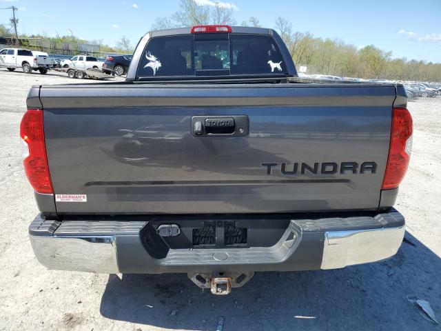 5TFUY5F19HX609050 - 2017 TOYOTA TUNDRA DOUBLE CAB SR/SR5 GRAY photo 6