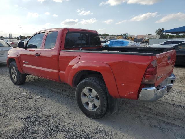 5TETX62N56Z282598 - 2006 TOYOTA TACOMA PRERUNNER ACCESS CAB RED photo 2