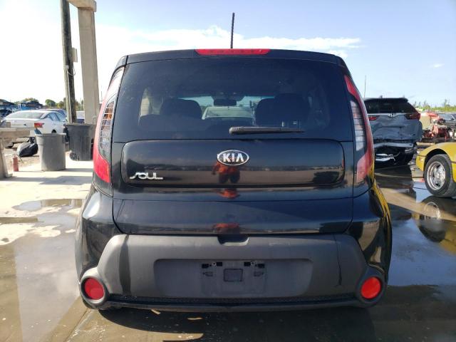 KNDJN2A24G7355210 - 2016 KIA SOUL BLACK photo 6