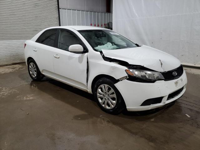 KNAFT4A21A5041974 - 2010 KIA FORTE LX WHITE photo 4