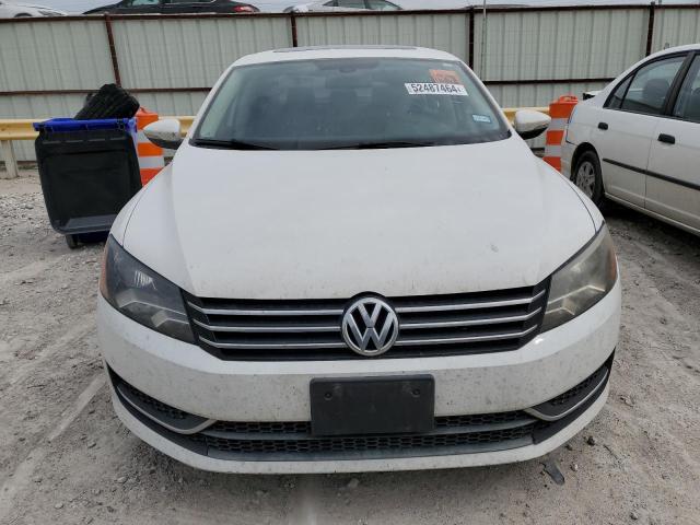 1VWBH7A31CC065491 - 2012 VOLKSWAGEN PASSAT SE WHITE photo 5