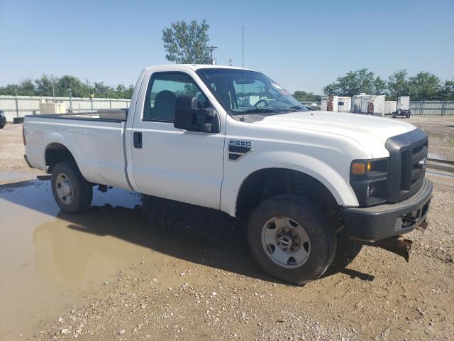 1FTNF21538ED32667 - 2008 FORD F250 SUPER DUTY WHITE photo 4