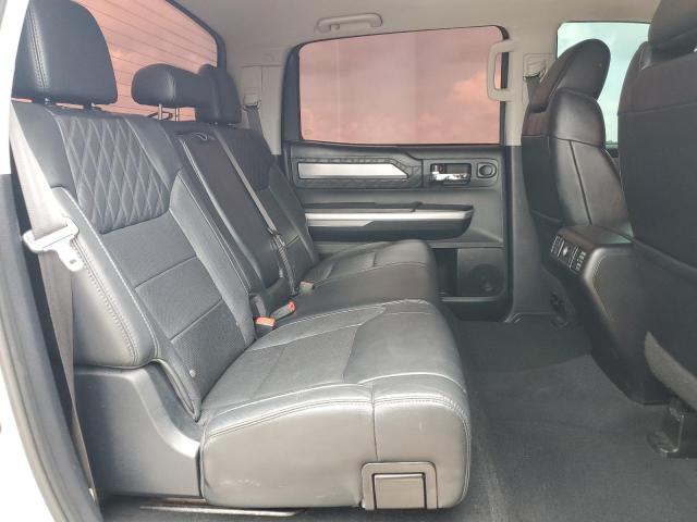 5TFAW5F17EX360171 - 2014 TOYOTA TUNDRA CREWMAX PLATINUM Silber Foto 10