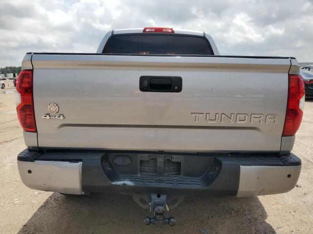 5TFAW5F17EX360171 - 2014 TOYOTA TUNDRA CREWMAX PLATINUM Silber Foto 6