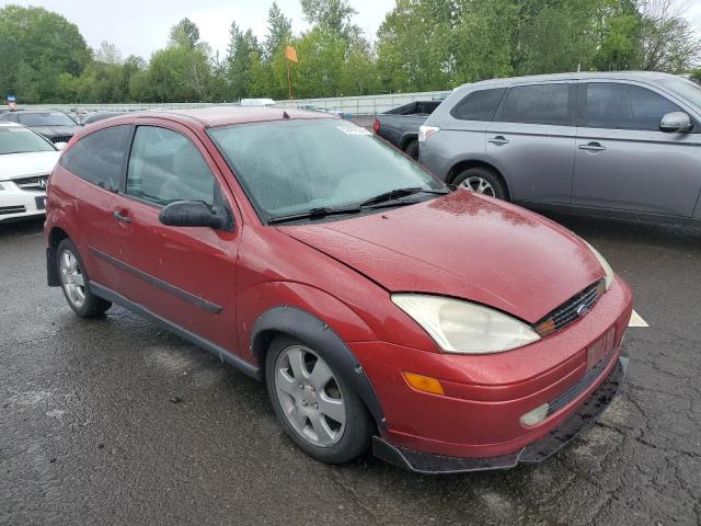 3FAFP31391R186855 - 2001 FORD FOCUS ZX3 RED photo 4