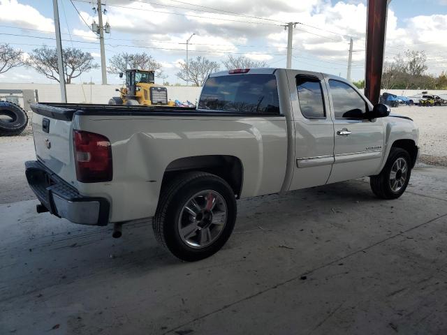 1GCRCSE07DZ111794 - 2013 CHEVROLET SILVERADO C1500 LT WHITE photo 3